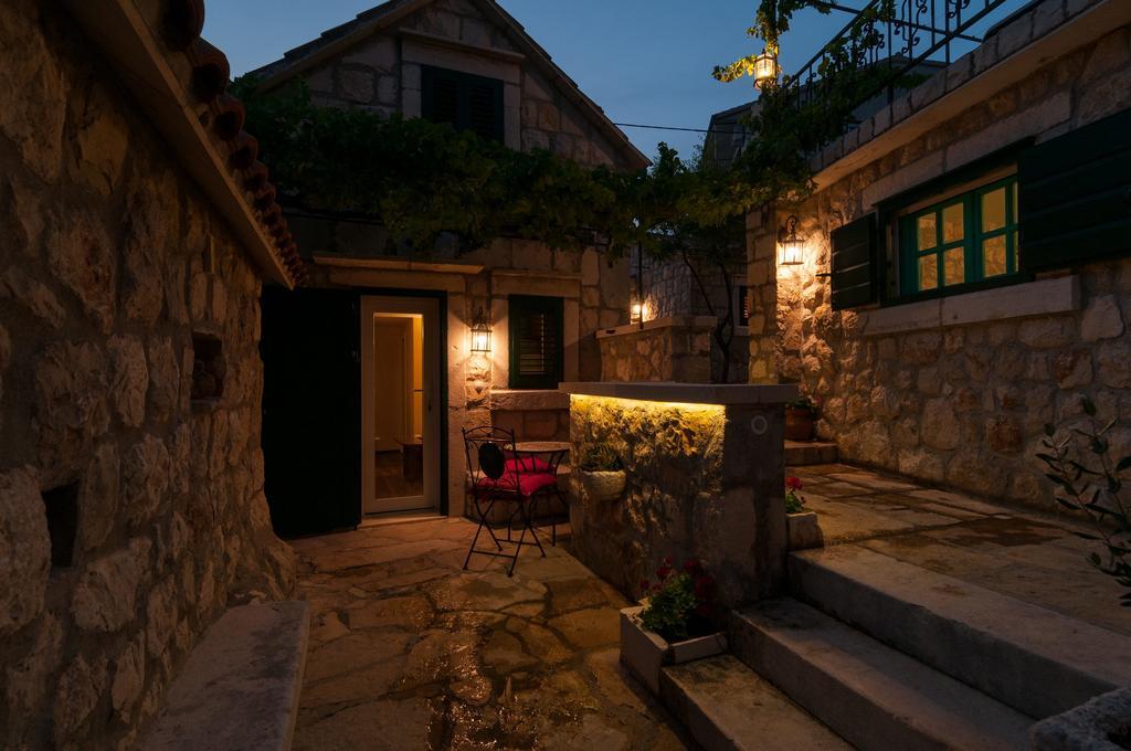 Apartments Larsen Omiš Exterior foto