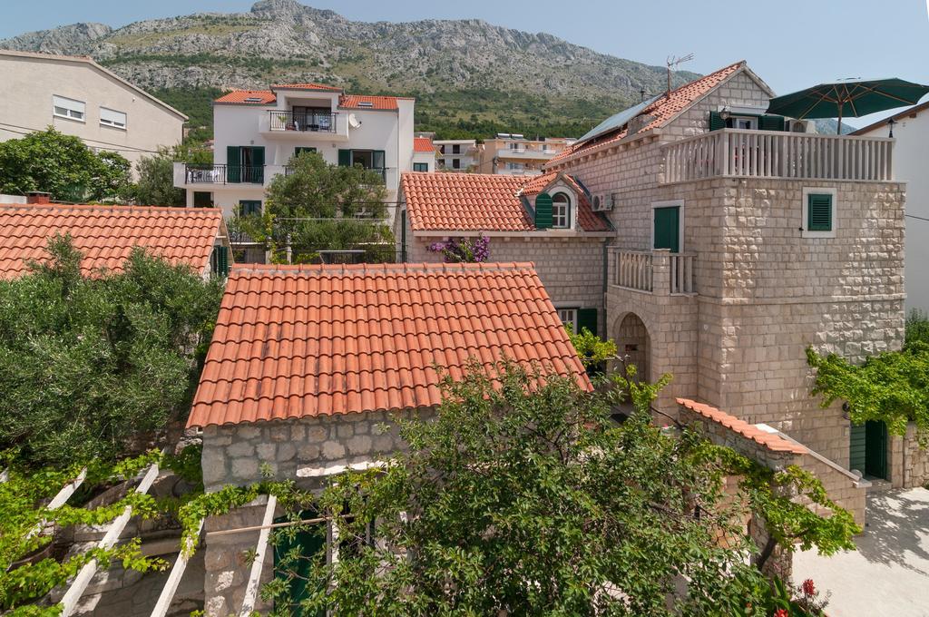 Apartments Larsen Omiš Exterior foto